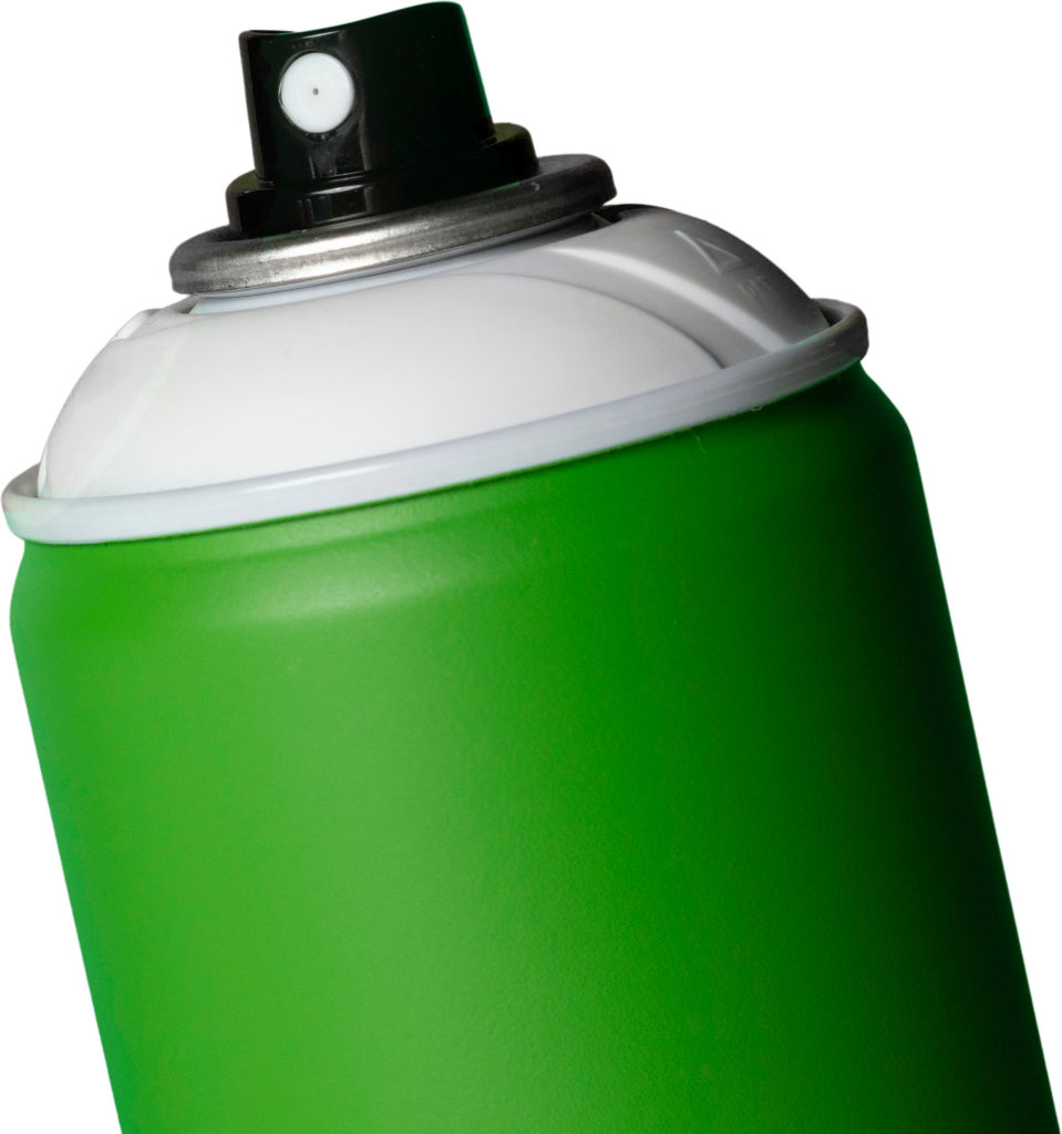 Zbliżenie na zieloną puszkę aerozolu z czarnym atomizerem